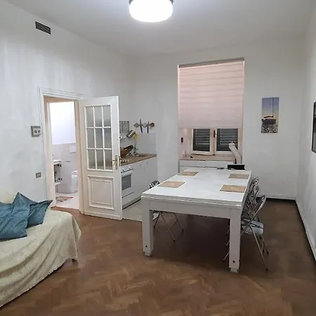 Apartment Brignole Station Club House Genoa